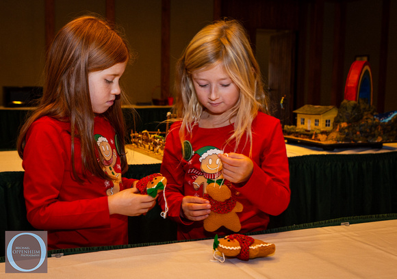 GPI Gingerbread ToG 2024 loading in- 017
